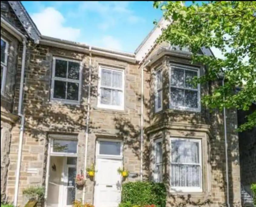 Bright 2 Bedroom Apartment Near Seafront Central Penzance Esterno foto
