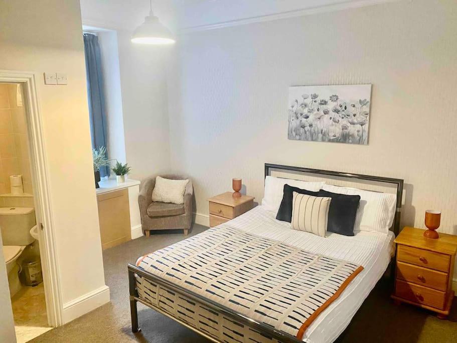 Bright 2 Bedroom Apartment Near Seafront Central Penzance Esterno foto